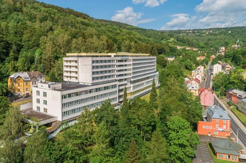 Property building, Off site, Location