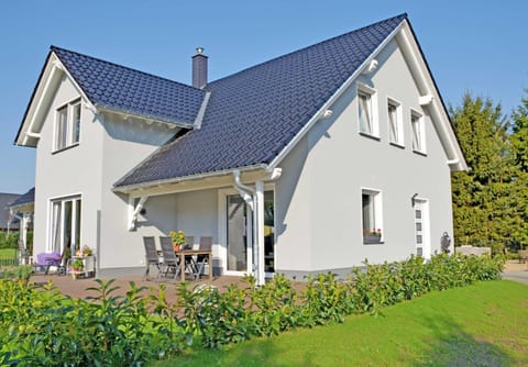 Property building, BBQ facilities, Garden, Balcony/Terrace