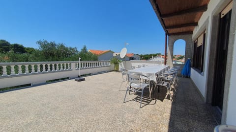 Violet Apartment in Lika-Senj County