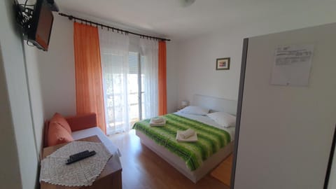 Violet Apartment in Lika-Senj County