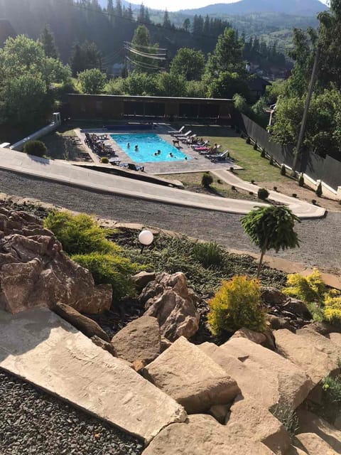 Swimming pool