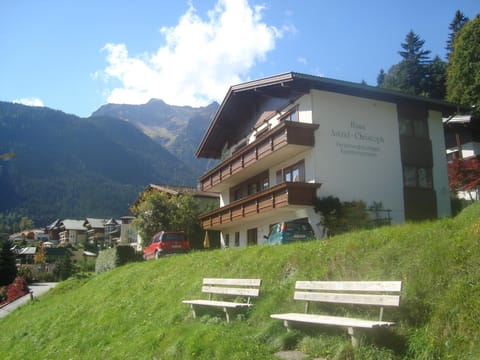 Property building, Day, Summer, Street view