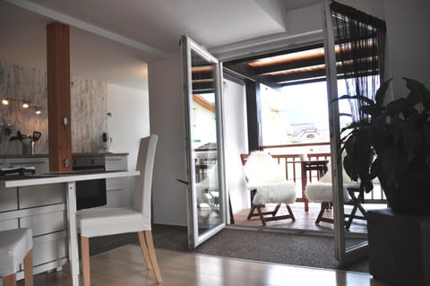 Balcony/Terrace, Seating area, Dining area