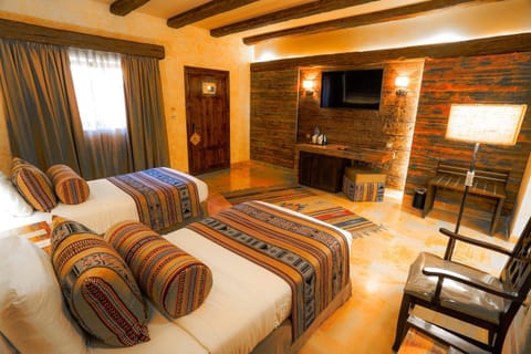 Bed, TV and multimedia, Photo of the whole room