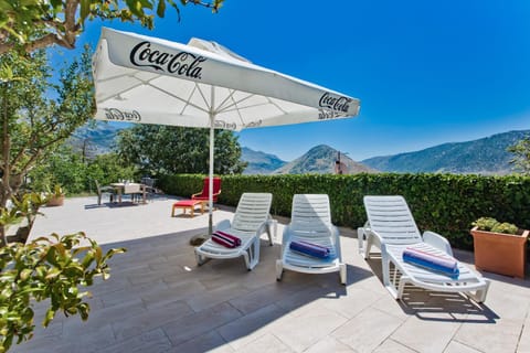 Spring, Balcony/Terrace