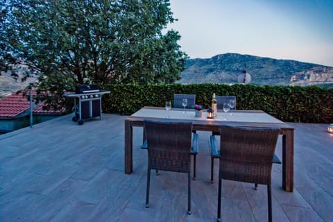 Patio, Balcony/Terrace, Drinks