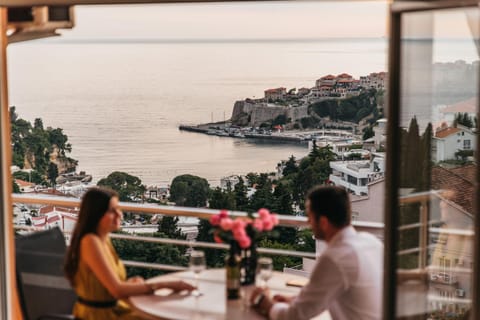 Summer, Food and drinks, Beach, Beach, City view, City view, Sea view, Sea view, Drinks, Drinks, Alcoholic drinks, Alcoholic drinks, Sunset