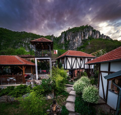 Golemi kamik Pirot Farm Stay in Serbia