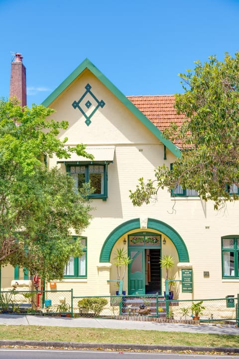 Facade/entrance