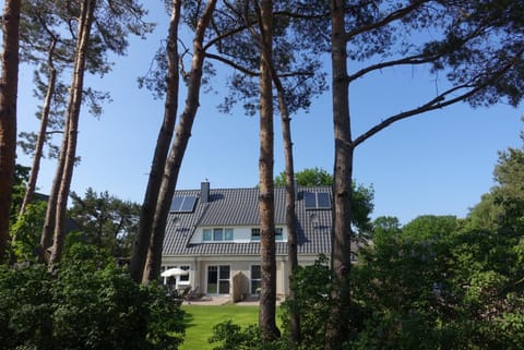 BBQ facilities, Garden, Balcony/Terrace