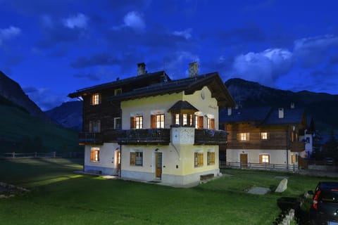 Property building, Natural landscape, Mountain view
