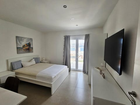 Apartment Krista Apartment in Okrug Gornji