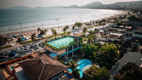 Property building, Beach, Sea view, Swimming pool, Location