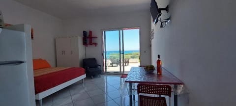 Living room, Photo of the whole room