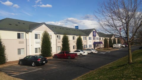 InTown Suites Extended Stay Clarksville TN Hotel in Clarksville