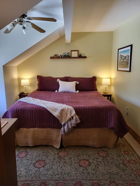 Bross Hotel B & B Bed and Breakfast in Paonia
