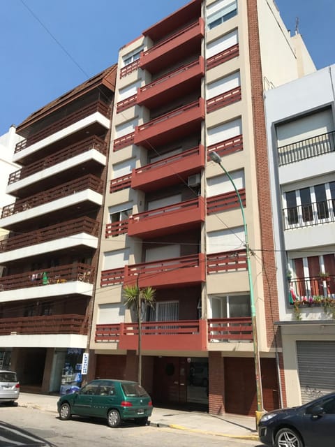 Facade/entrance, Library, Beach, City view, Sea view, Street view