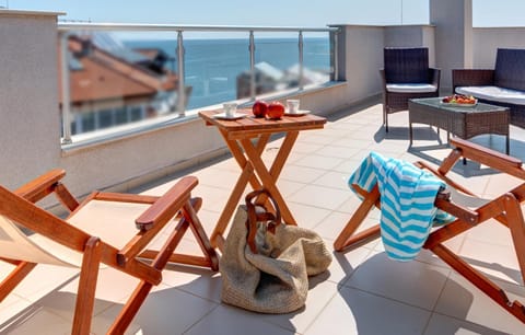 View (from property/room), Balcony/Terrace
