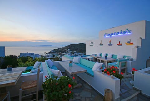 Restaurant/places to eat, Sea view