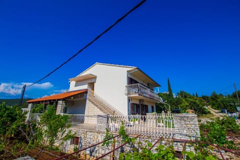 Apartmani blagaic Apartment in Split-Dalmatia County