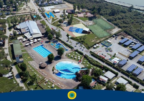 Property building, Natural landscape, Bird's eye view, Swimming pool