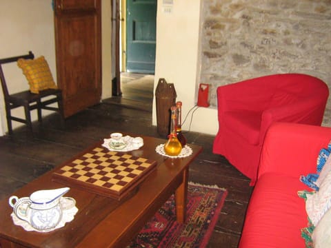 Communal lounge/ TV room