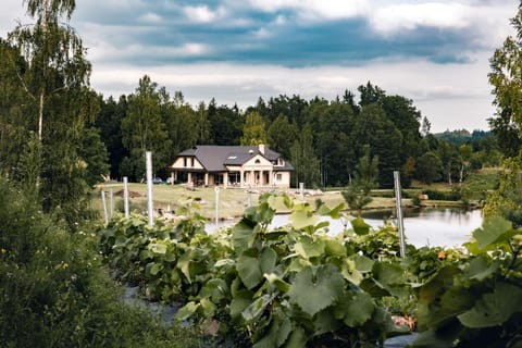 Nearby landmark, Facade/entrance, Natural landscape
