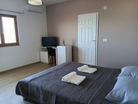 Risto's Guest House Bed and Breakfast in Municipality of Ohrid, North Macedonia