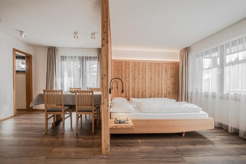 Bed, Living room, Bedroom