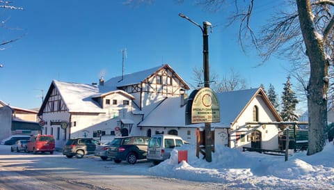 Winter, Street view