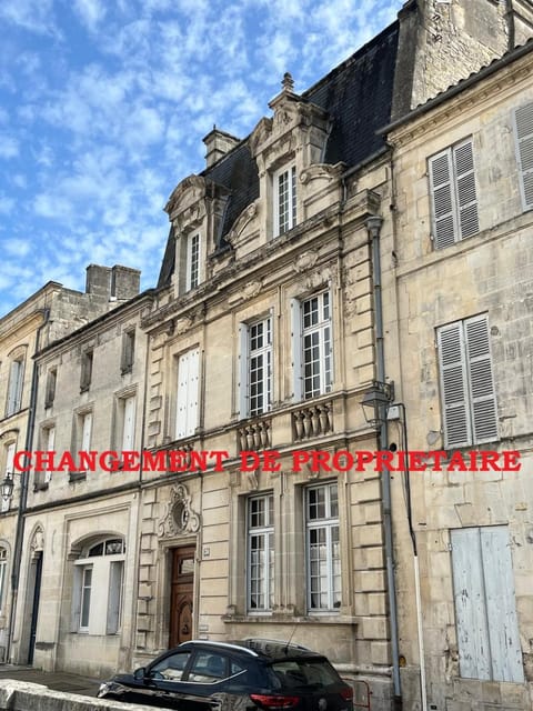 Property building, Facade/entrance