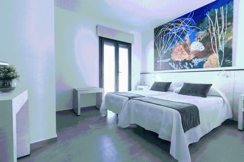 Bed, Bedroom