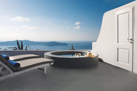 Hot Tub, Balcony/Terrace, Landmark view, Sea view