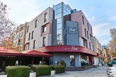 Facade/entrance, Property logo or sign