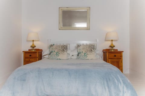 Robertson Boutique Backpackers Bed and Breakfast in Western Cape