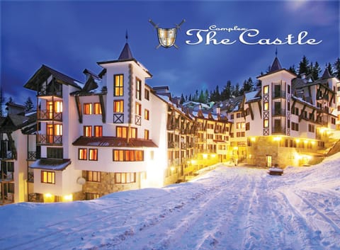 Property building, Facade/entrance, Skiing, View (from property/room)