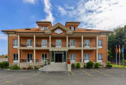 Property building, Facade/entrance