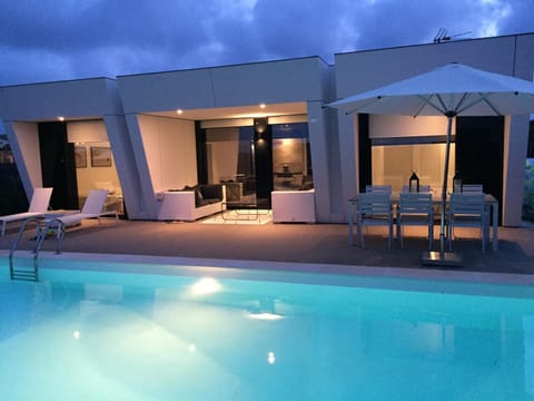 Garden, Swimming pool