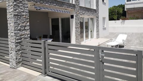 Patio, Balcony/Terrace