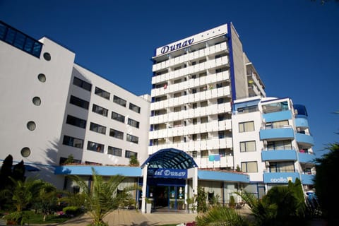 Property building, Day