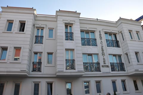 Facade/entrance, Facade/entrance