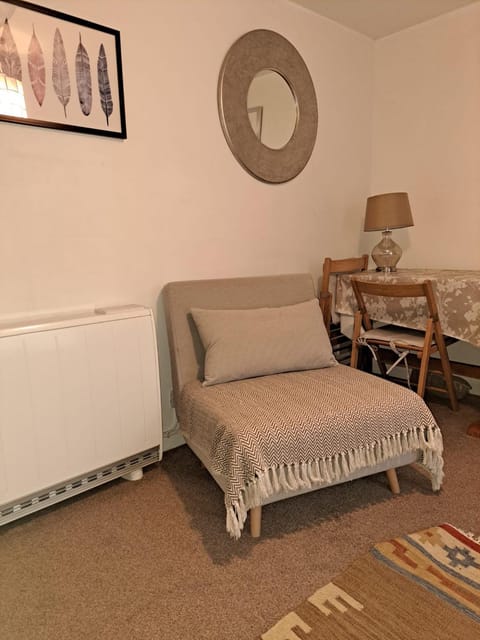 Katrinas Apartment By Treetop Property Apartment in Cirencester