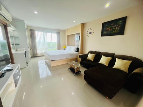 Living room, Photo of the whole room, Seating area