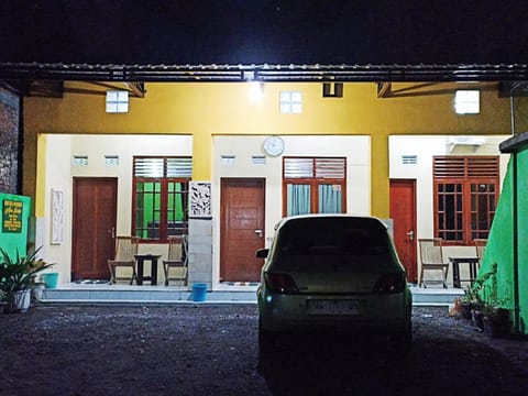 Night, Parking