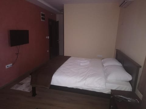 Prenoćište HRAST Hostel in Serbia