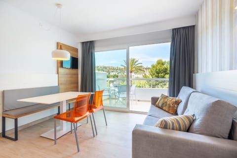 Balcony/Terrace, Living room, Dining area