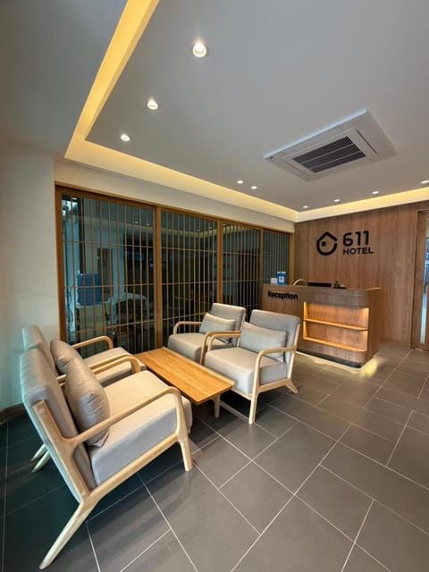 Property building, Seating area