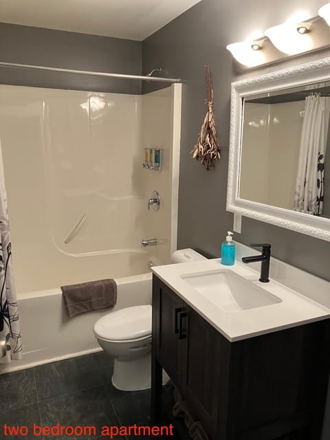 Shower, Bathroom, Bath, towels