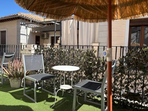 Property building, Balcony/Terrace