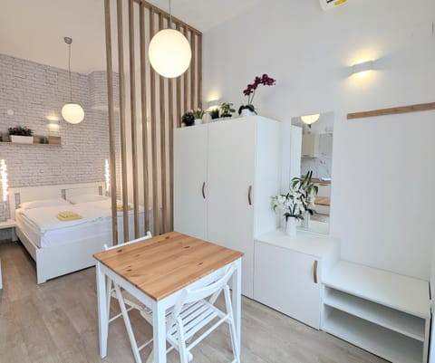 Property building, Photo of the whole room